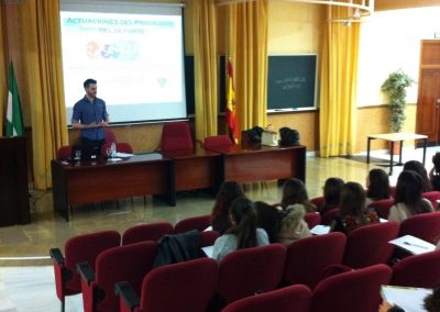 Actuaciones psicologo del deporte. Psicología.UGR.2015